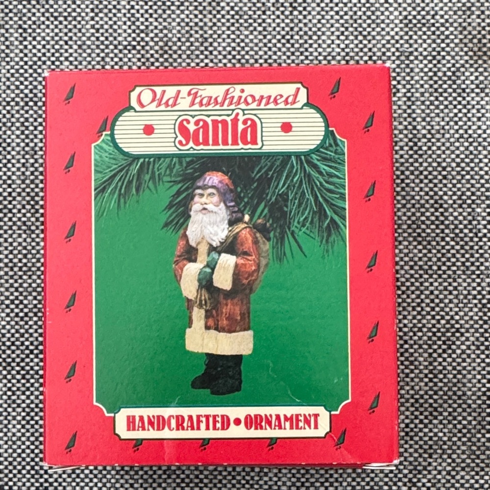 Vintage Hallmark Keepsake:  Old Fashioned Santa